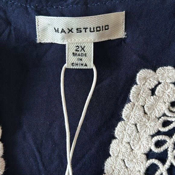 NEW Max Studio Navy Blue Tank Top - Picture 4 of 5